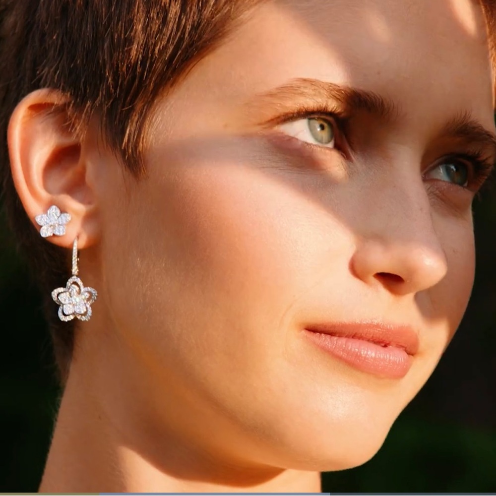 Graff wild flower collection all diamond earrings 2022
